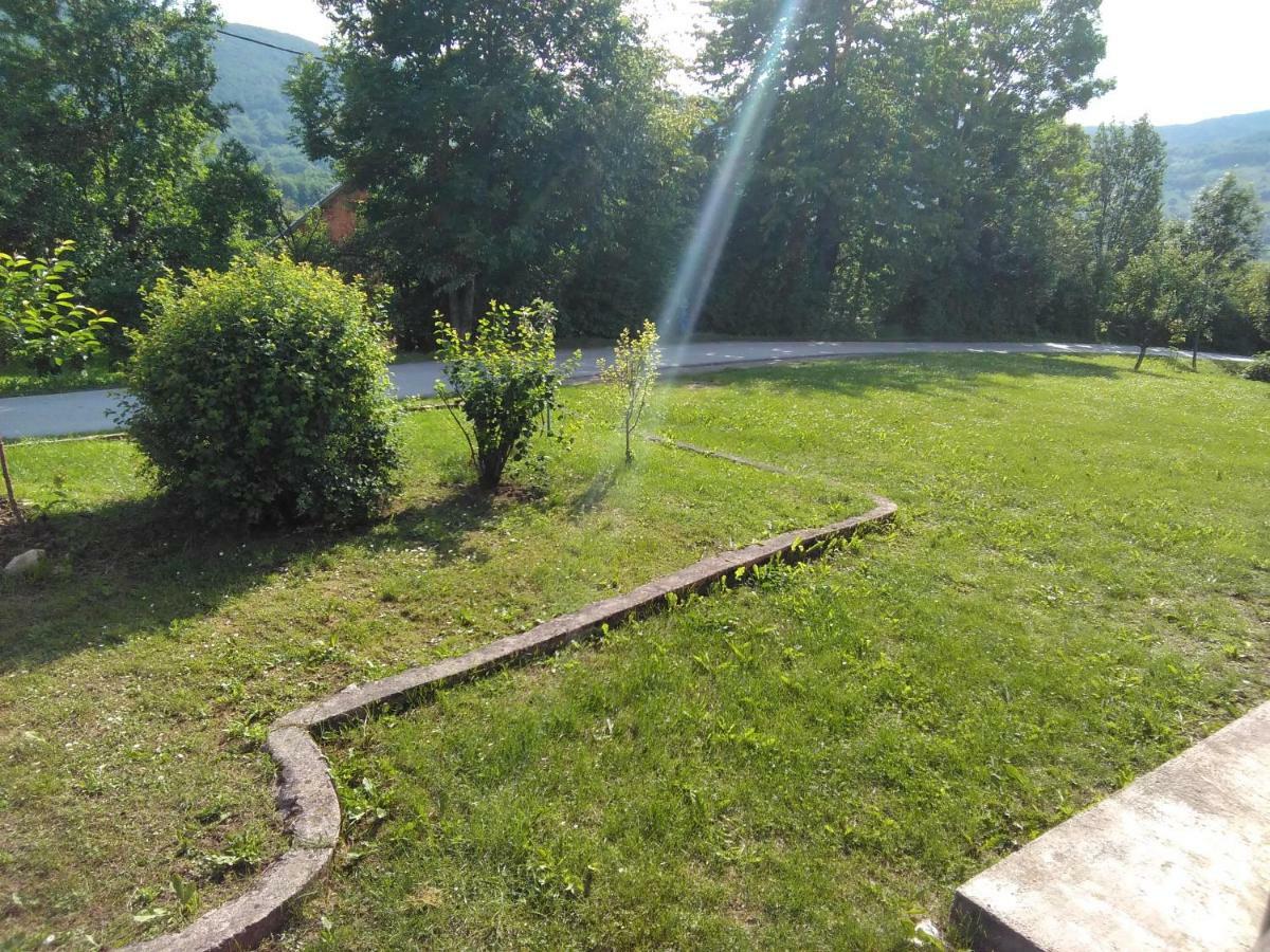 Guesthouse Blazenka Hodak Selište Drežničko Kültér fotó