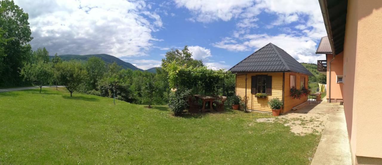 Guesthouse Blazenka Hodak Selište Drežničko Kültér fotó